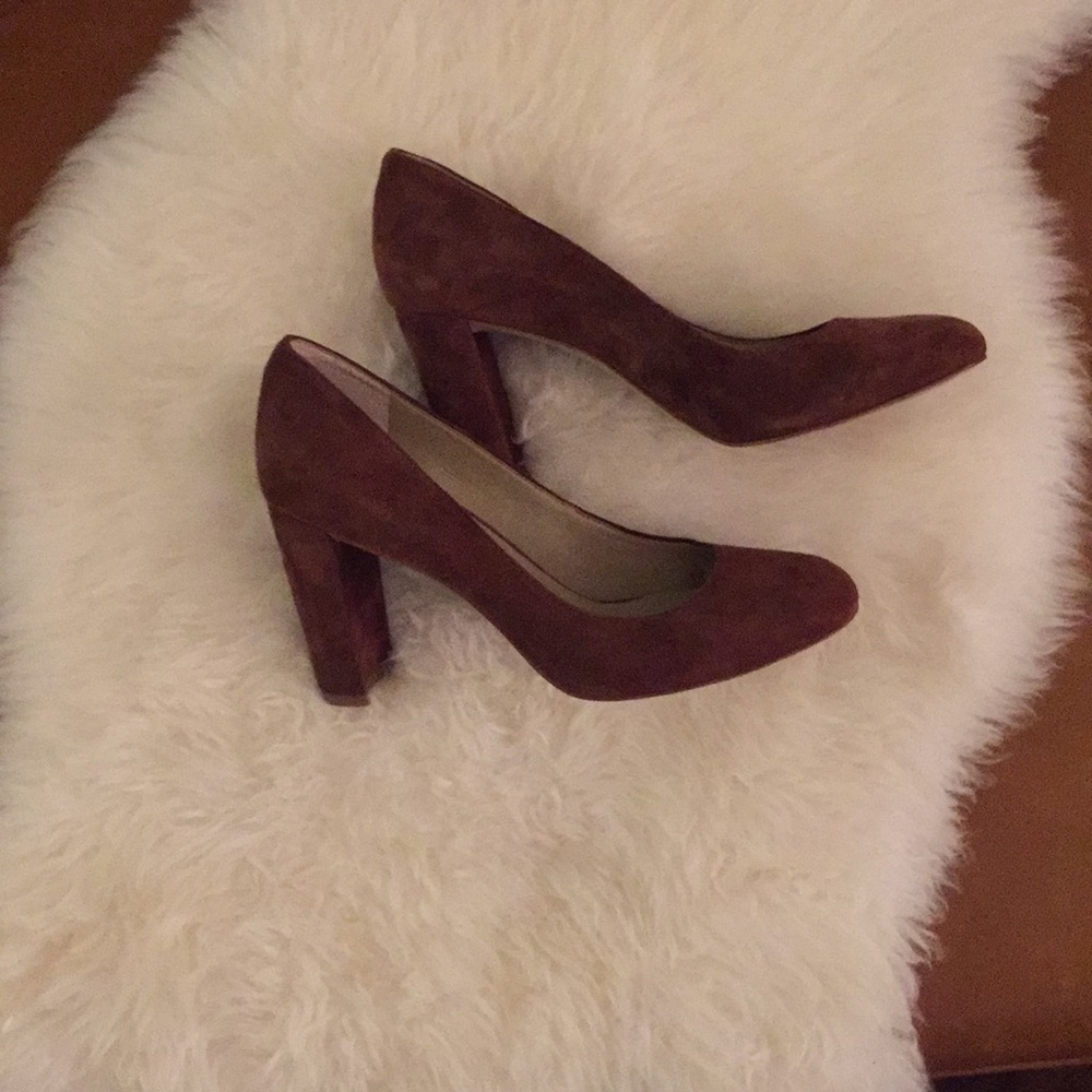 Ann Taylor heels - Picture 2 of 4